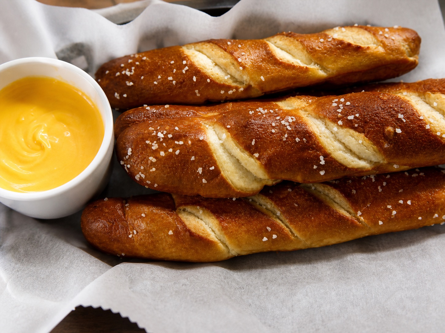 Pretzel breadsticks with cheese